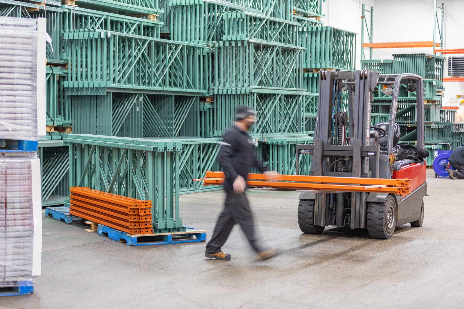 ak-materials-forklift-in-yard-20201203 ak-materials-forklift-in-yard-20201203